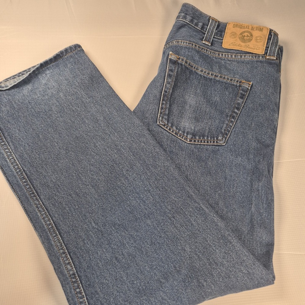 Eddie Bauer Mens Blue Jeans Medium Wash Bootcut 36x30 Relaxed Fit Denim Sku 0201